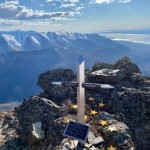 Cross and plaque at the summit.